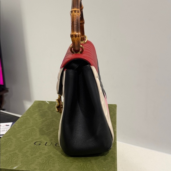 Gucci Red, Navy, Cream, and Pink Shoulder Bag - Picture 12 of 15